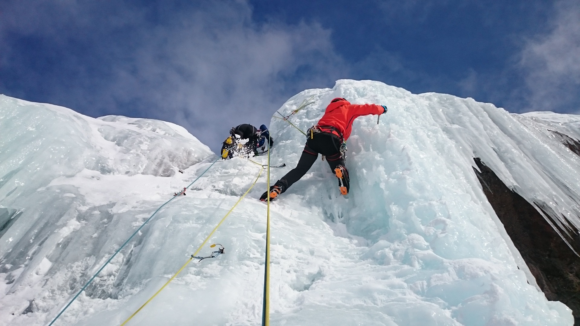 ice-climbers-1247614_1920
